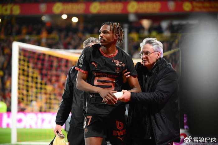 刚提的车被刮！利物浦6000万镑新援遭重伤 体检没发现伤病隐患